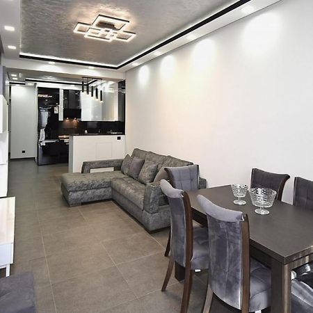 Luxuary 2Bedroom 2 Bathroom Apartment With Jacuzzi Ереван Екстериор снимка