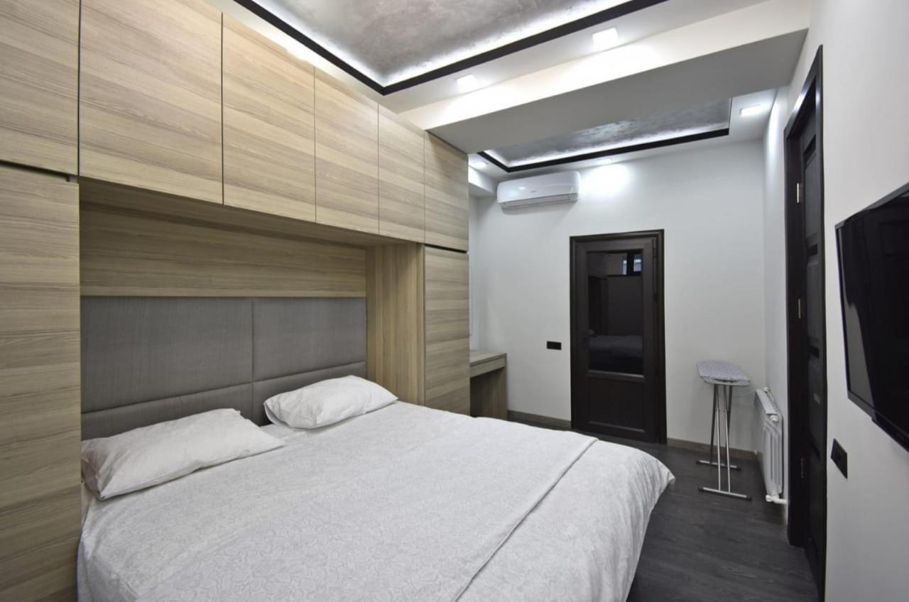 Luxuary 2Bedroom 2 Bathroom Apartment With Jacuzzi Ереван Екстериор снимка