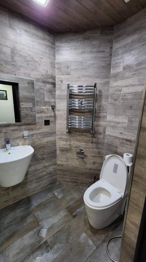 Luxuary 2Bedroom 2 Bathroom Apartment With Jacuzzi Ереван Екстериор снимка